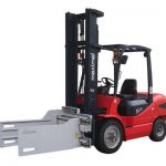 Xe nâng 3T có kẹp Bale đính kèm